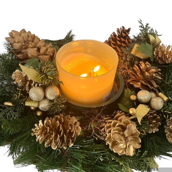 Christmas center piece - Picture 2 of 10